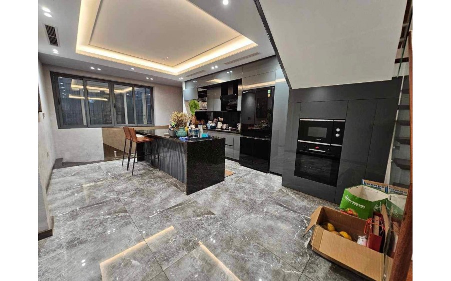 Cho thuê MBKD mặt phố Nguyễn Văn Lộc, DT 68m, 5tầng - Mt 4.5m - Giá 50 Triệu (ctl)